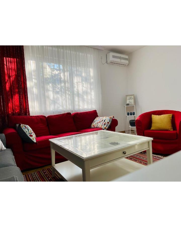 Ferienwohnung Apartman Jelena Sremska Mitrovica Exterior foto