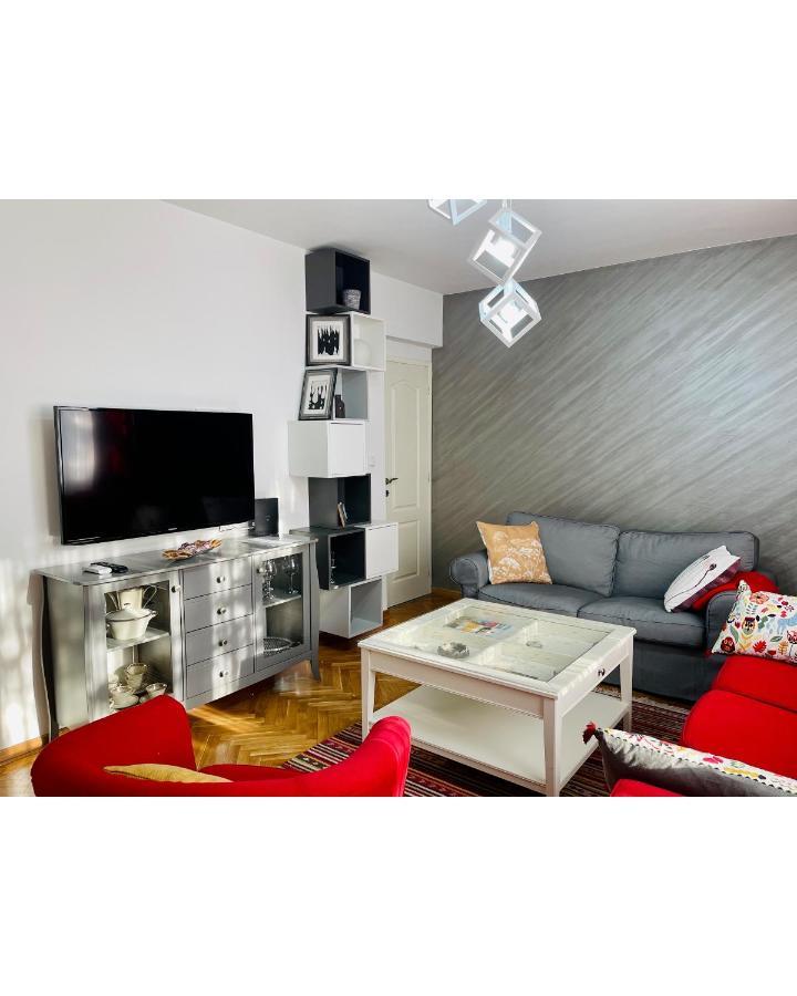 Ferienwohnung Apartman Jelena Sremska Mitrovica Exterior foto